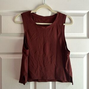 Lululemon cropped tank size 10